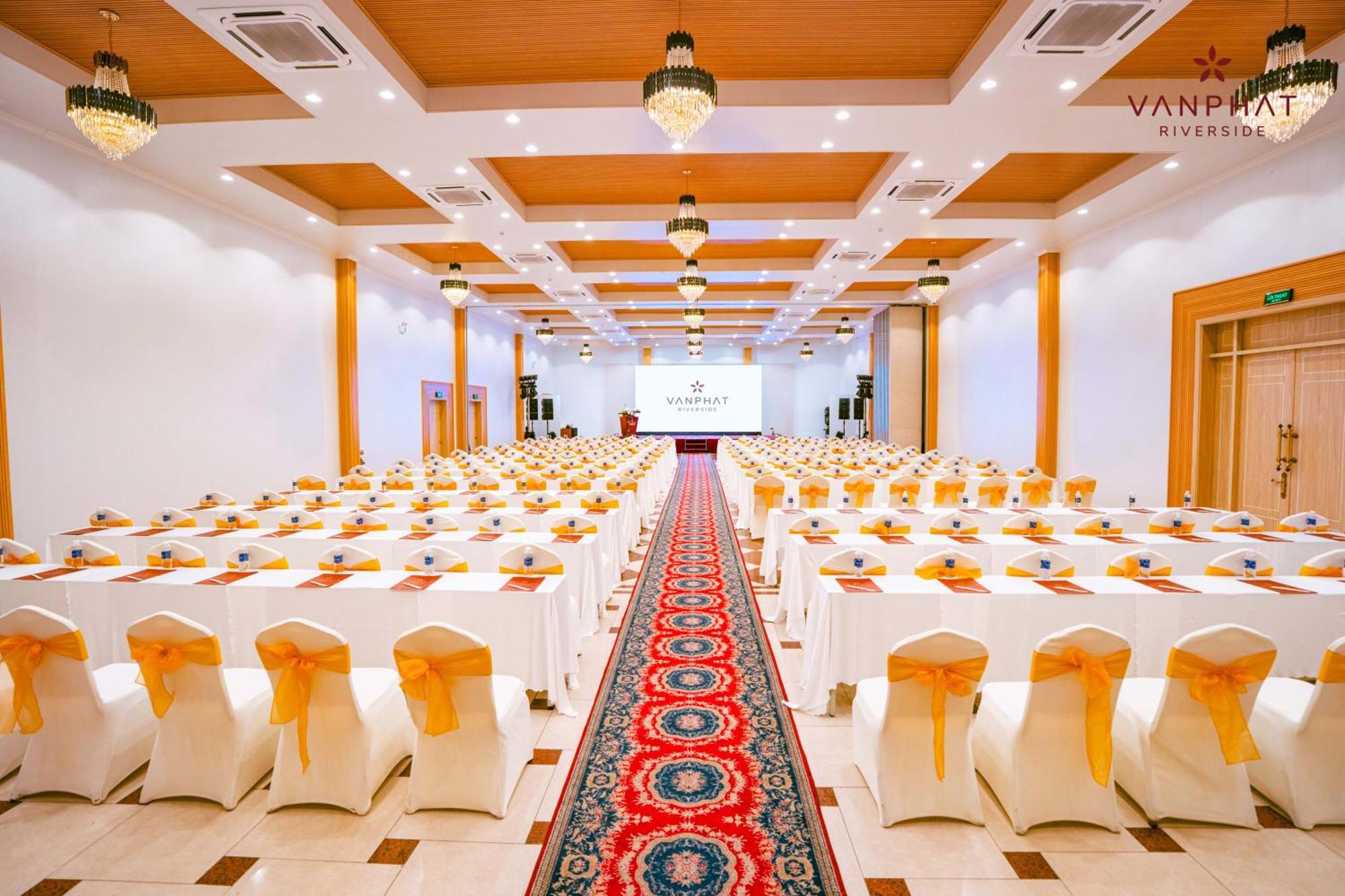 Van Phat Riverside Hotel Cần Thơ Extérieur photo